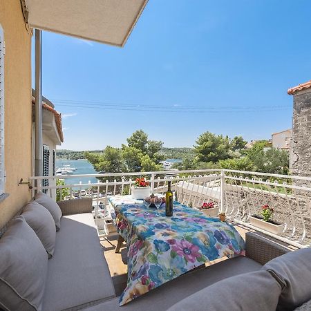 Apartments Tara, Sibenik - Mandalina מראה חיצוני תמונה