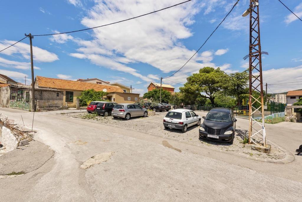 Apartments Tara, Sibenik - Mandalina מראה חיצוני תמונה