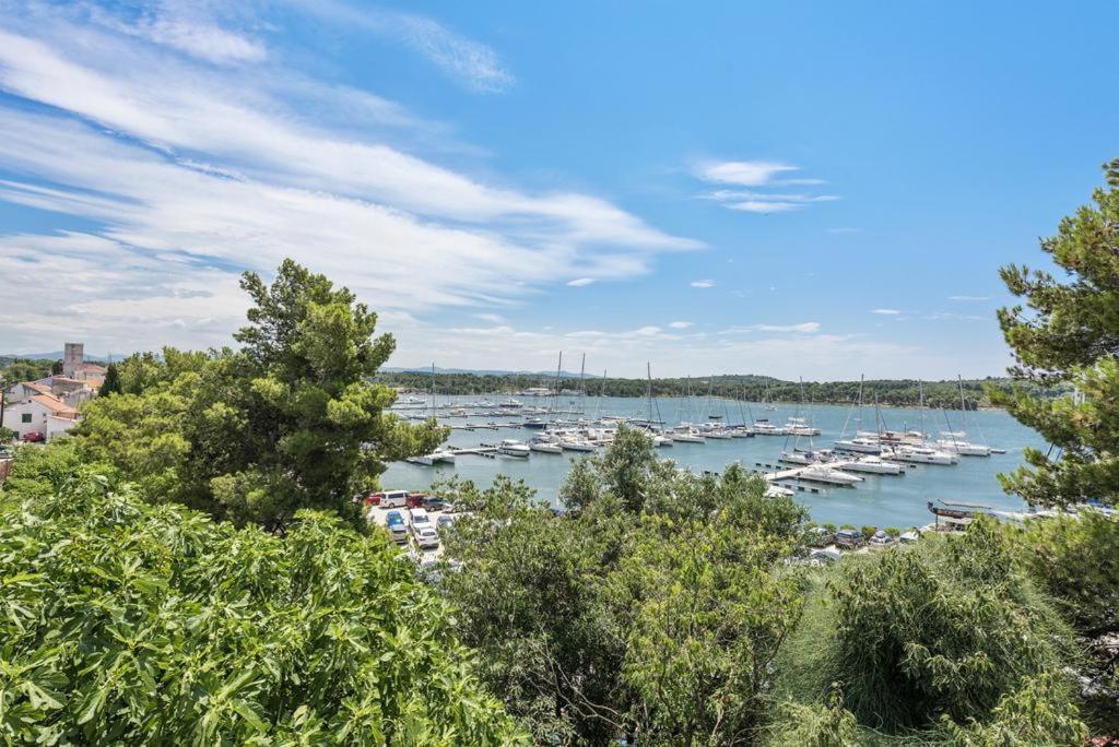 Apartments Tara, Sibenik - Mandalina מראה חיצוני תמונה