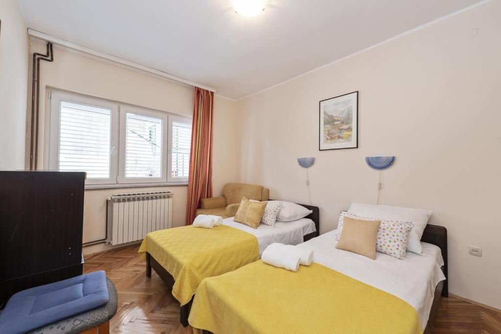 Apartments Tara, Sibenik - Mandalina מראה חיצוני תמונה