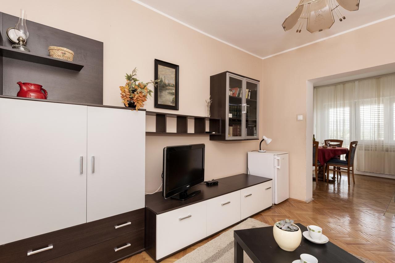 Apartments Tara, Sibenik - Mandalina מראה חיצוני תמונה