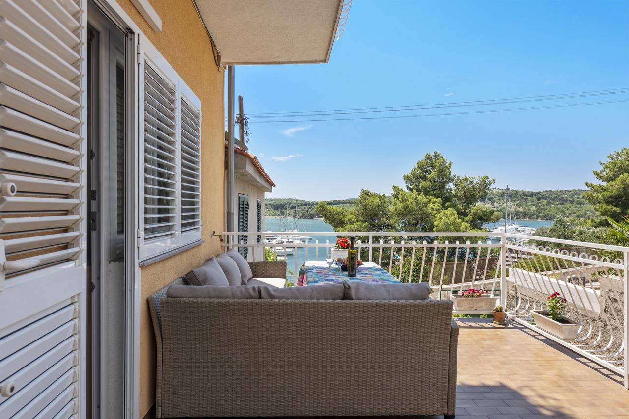 Apartments Tara, Sibenik - Mandalina מראה חיצוני תמונה